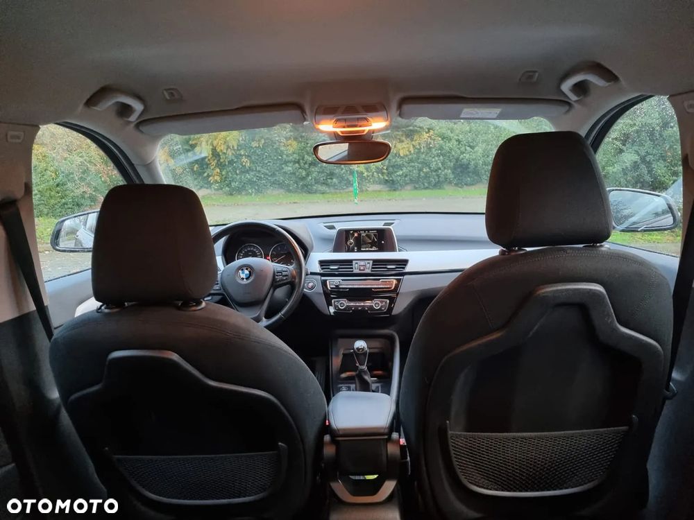 BMW X1 sDrive18d - 22