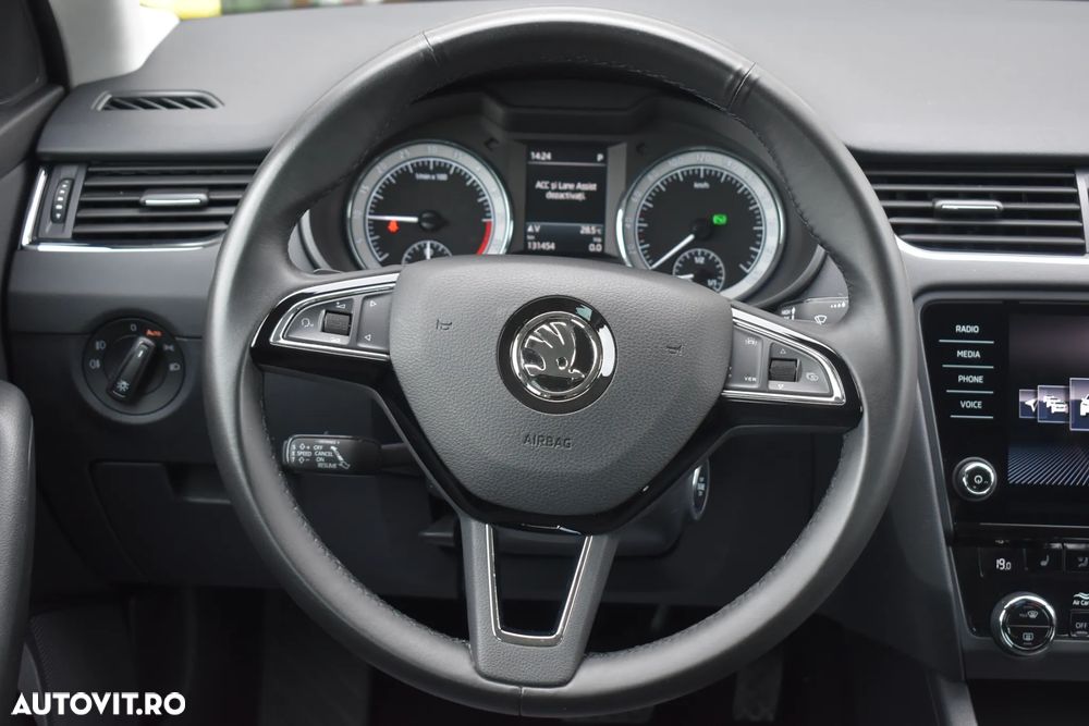 Skoda Octavia 2.0 TDI AMBITION DSG - 9