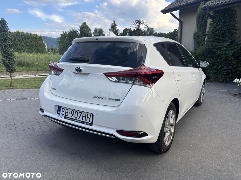 Toyota Auris - 5