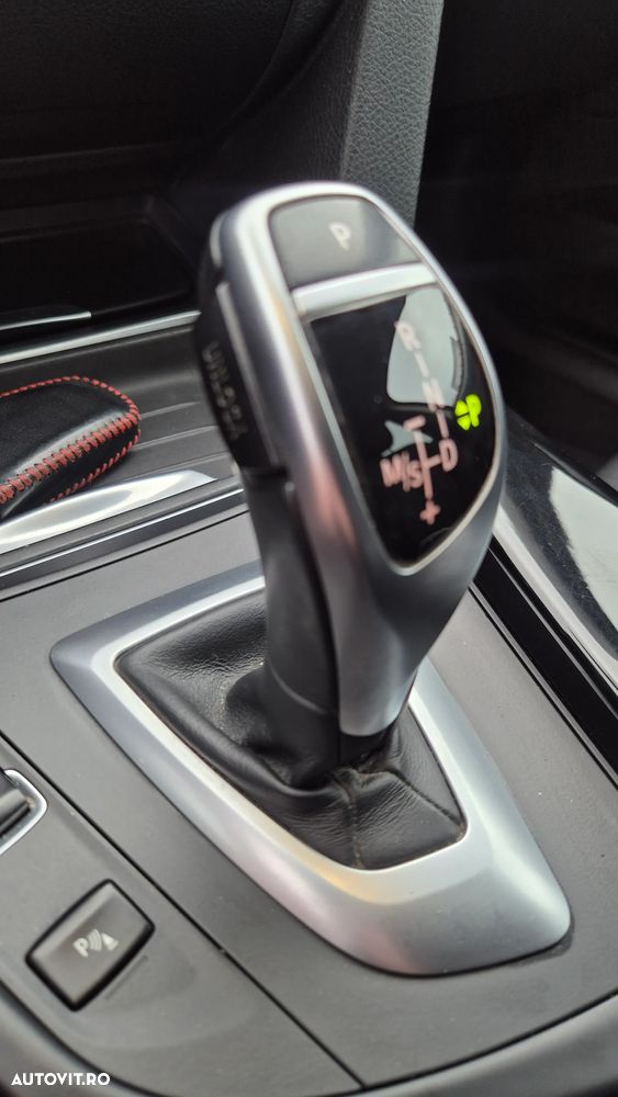 BMW Seria 3 320d DPF Aut. - 11