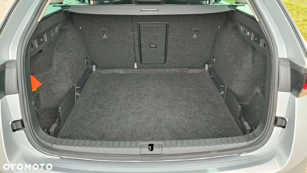 Skoda Octavia 2.0 TDI 4x4 Style DSG - 23