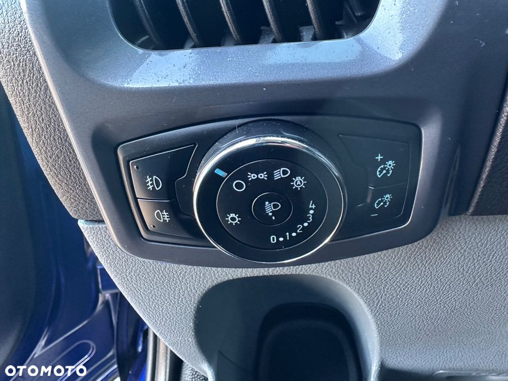 Ford TRANSIT CUSTOM - 19