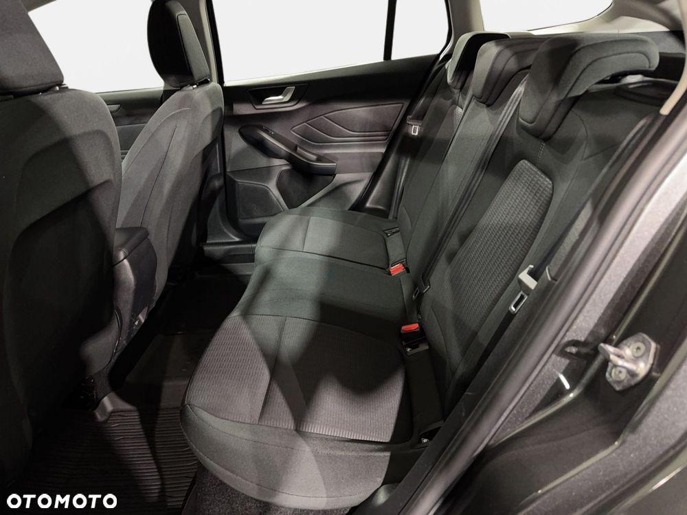 Ford Focus - 13