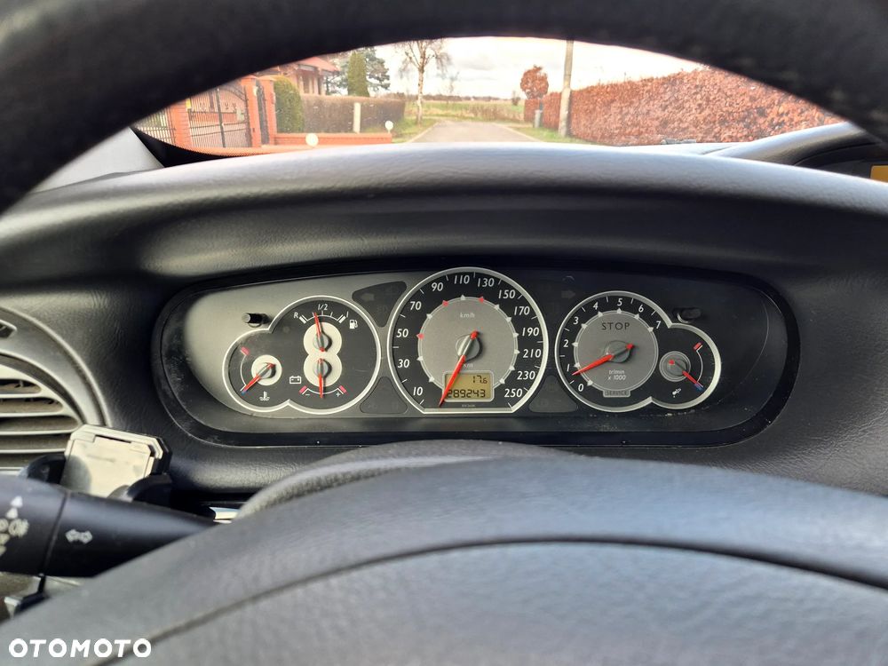 Citroën C5 II 2.0 HDi Exclusive - 25