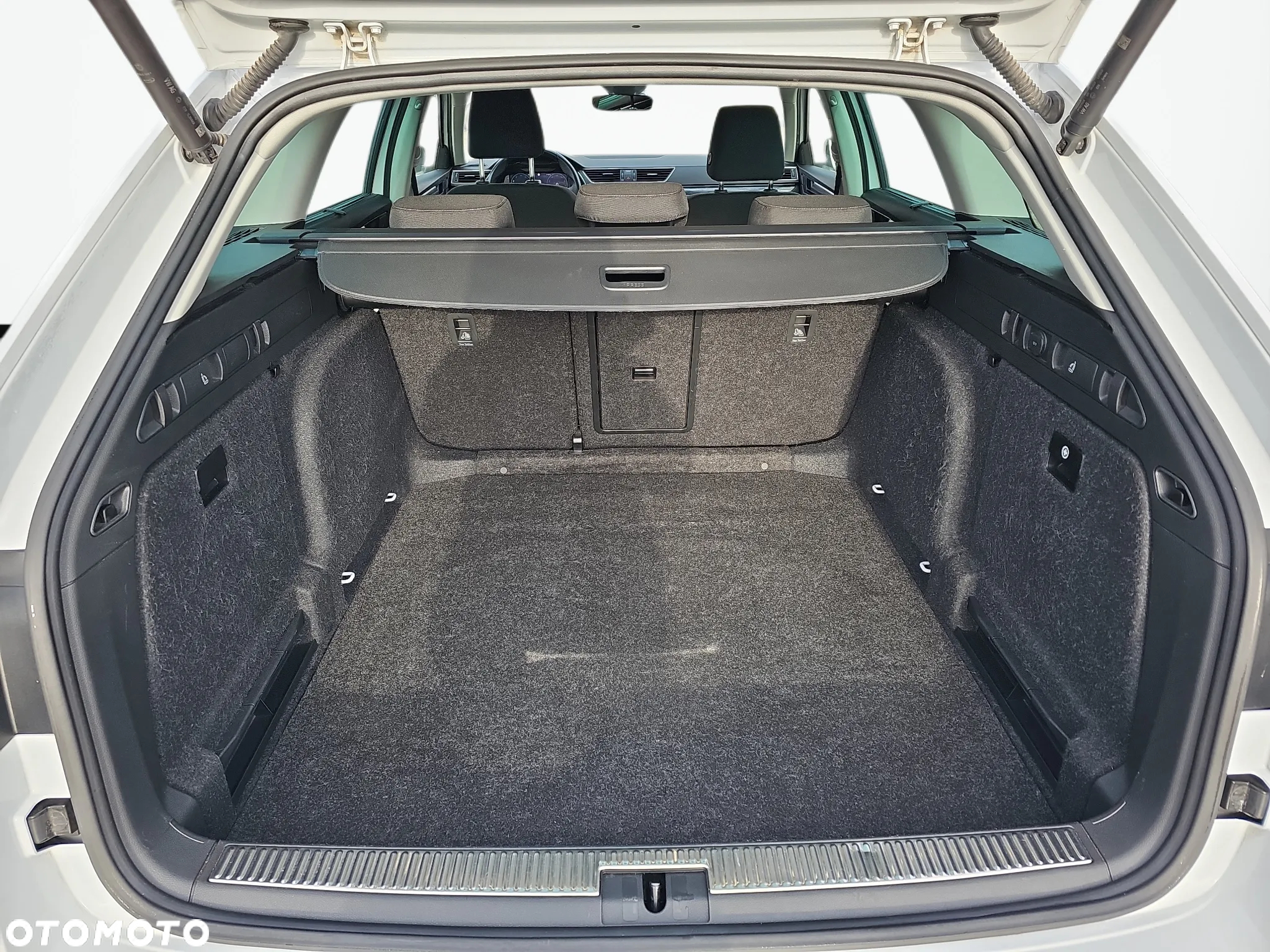 Skoda Superb 2.0 TDI SCR Style DSG - 12