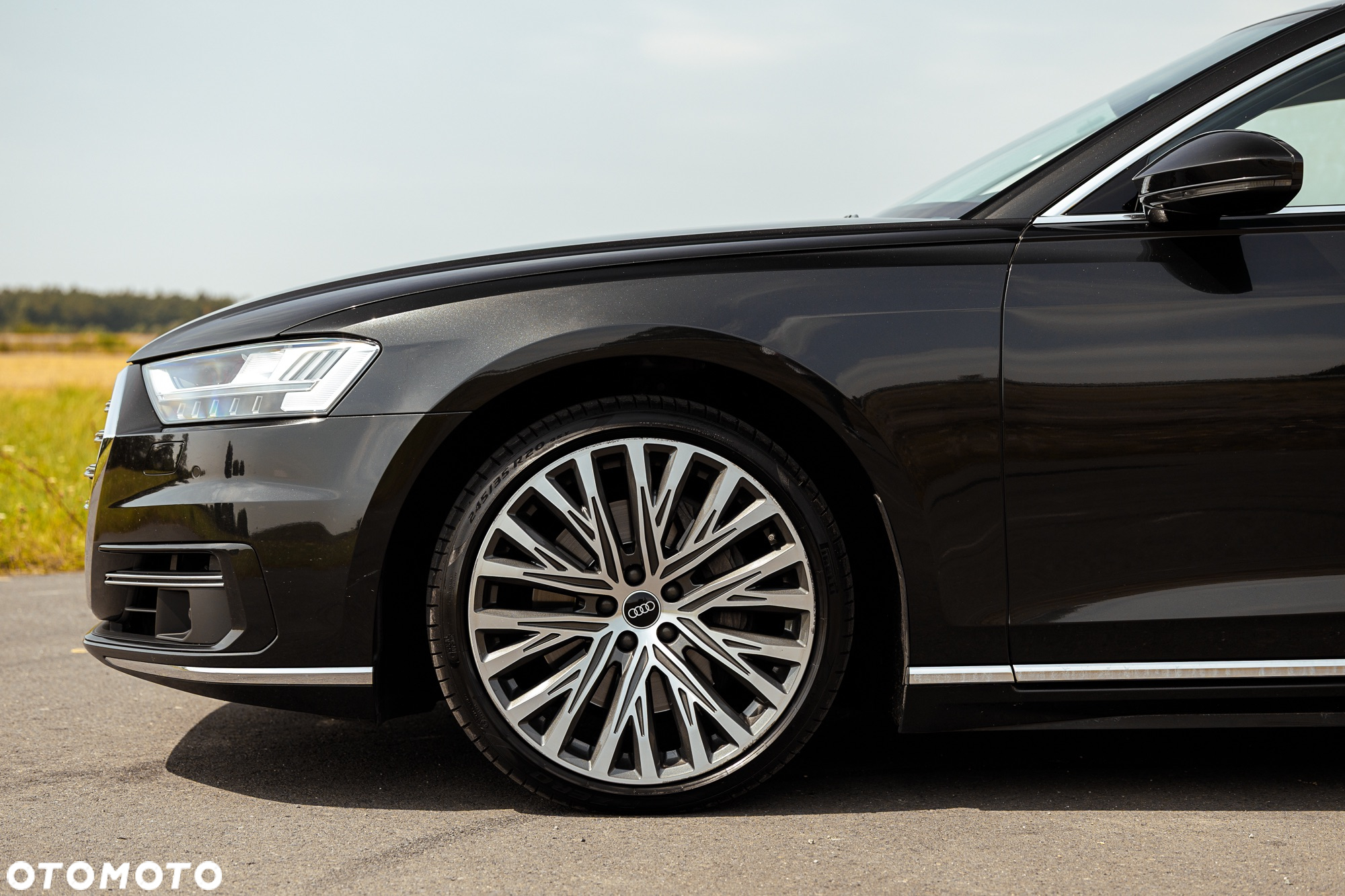 Audi A8 - 4