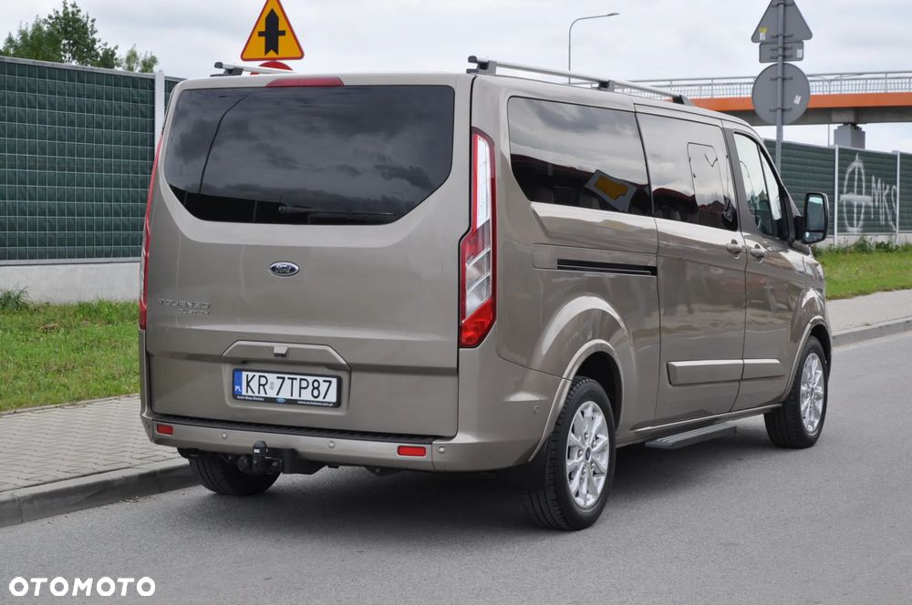 Ford Tourneo Custom 2.0 EcoBlue L2 Titanium X SelectShift - 17