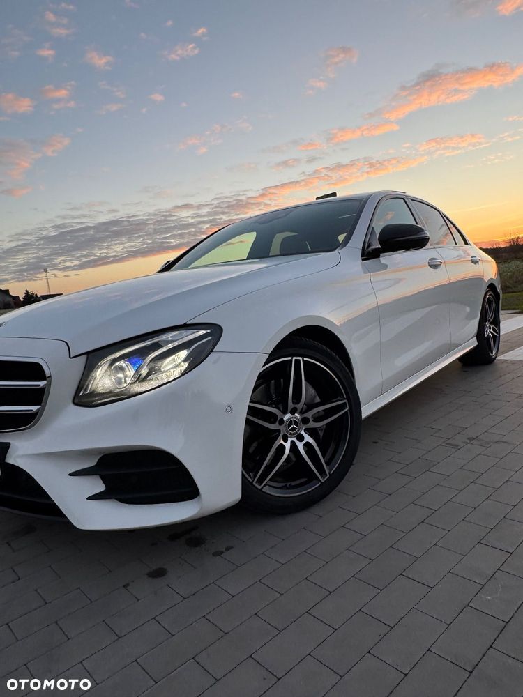 Mercedes-Benz Klasa E 220 d 9G-TRONIC - 1