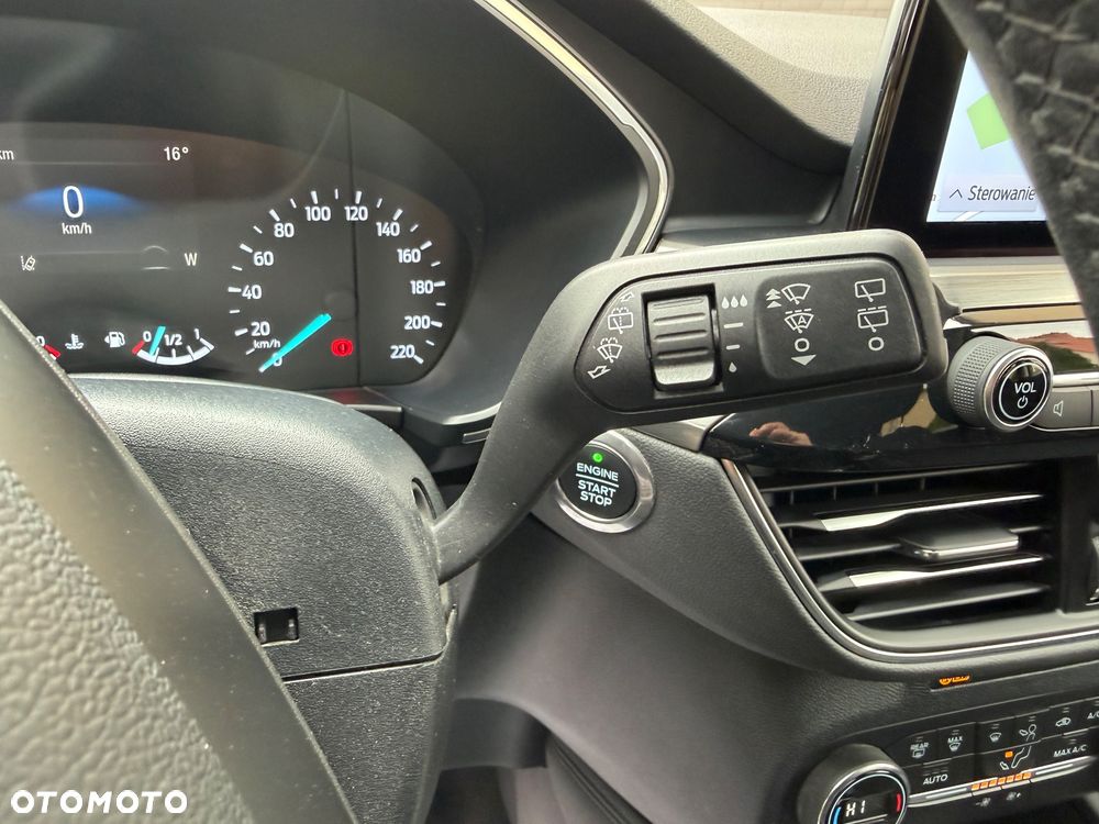 Ford Kuga - 32