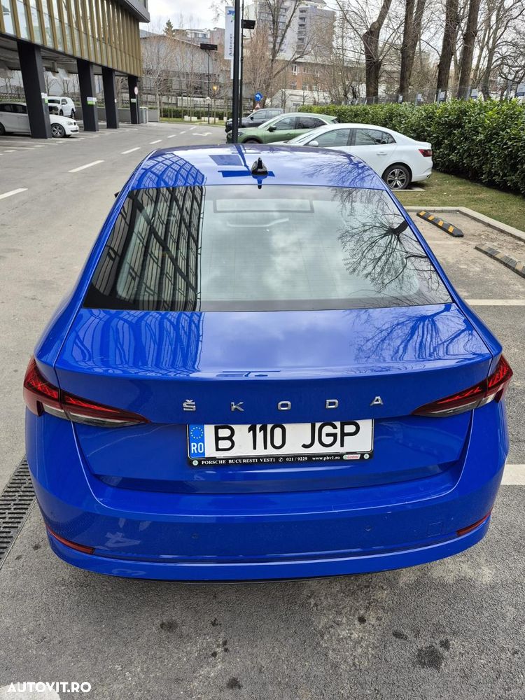 Skoda Octavia 2.0 TDI DSG Ambition - 2