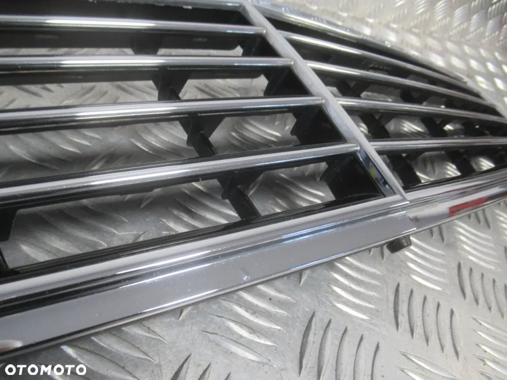GRILL GRIL ATRAPA MERCEDES C-KLASA W203 2000-2004 - 10