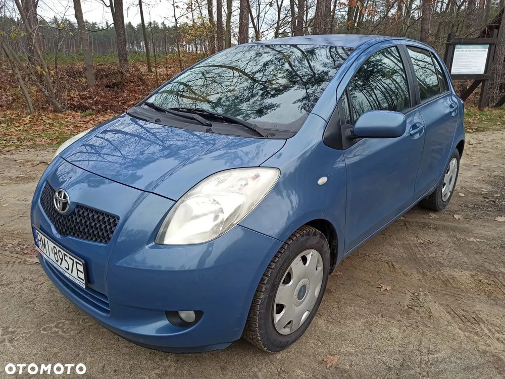 Toyota Yaris - 1