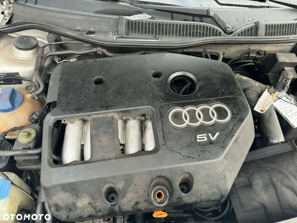 Wszystkie Części do Audi A3 1.8b APG , Kolor LY7W - Części Stacja demontażu Przystajń - 6