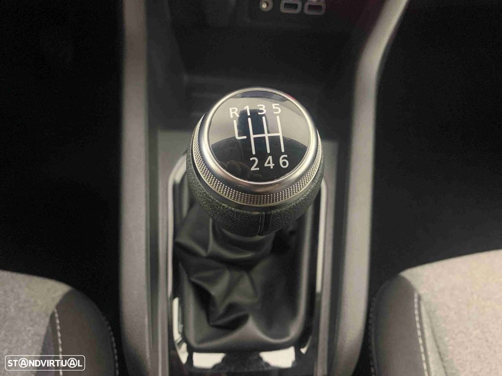 Renault Clio 1.0 TCe Evolution Bi-Fuel - 10