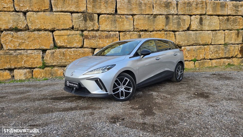 MG MG4 64 kWh Luxury - 1