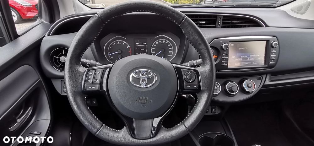 Toyota Yaris 1.5 Life - 10