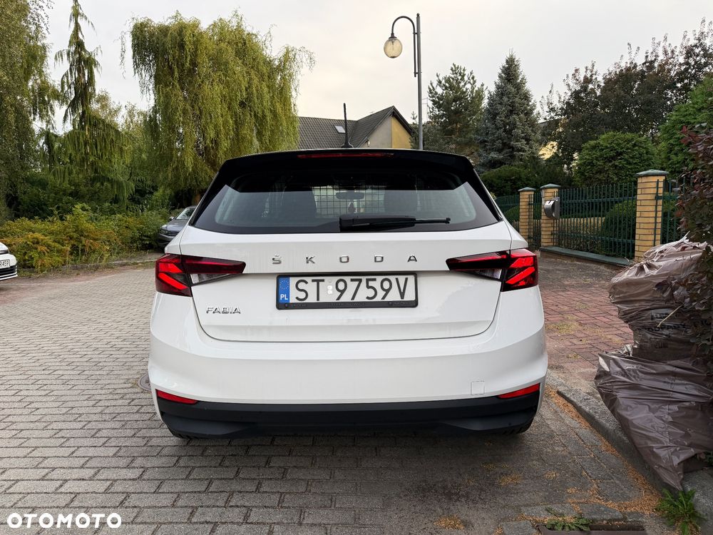 Skoda Fabia 1.0 Ambition - 8