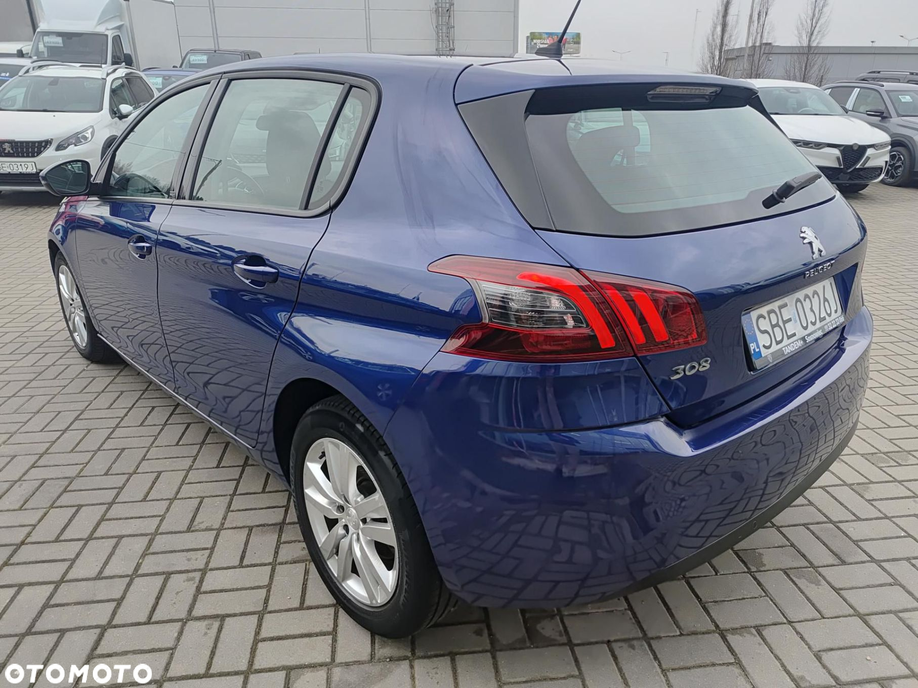 Peugeot 308 1.2 PureTech Active Pack S&S EAT8 - 10