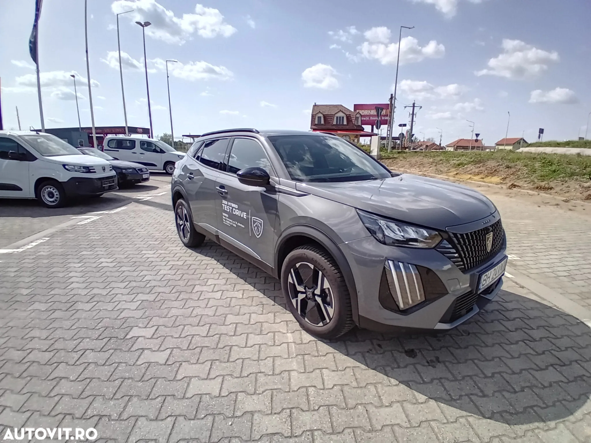 Peugeot 2008 Hybrid 145 e-DSC Allure - 3