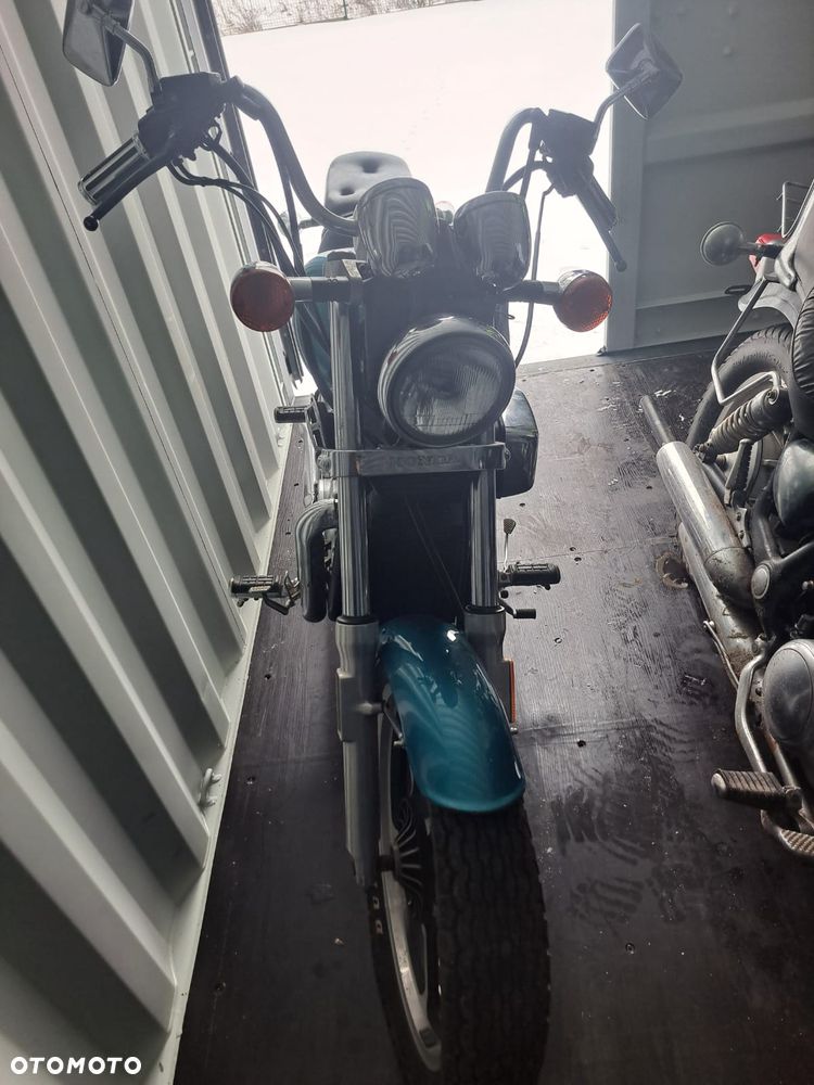 Honda VT - 9