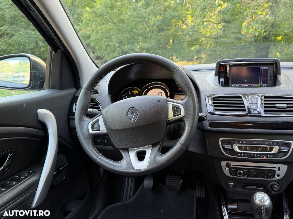 Renault Megane ENERGY dCi 110 Start & Stop Bose Edition - 6
