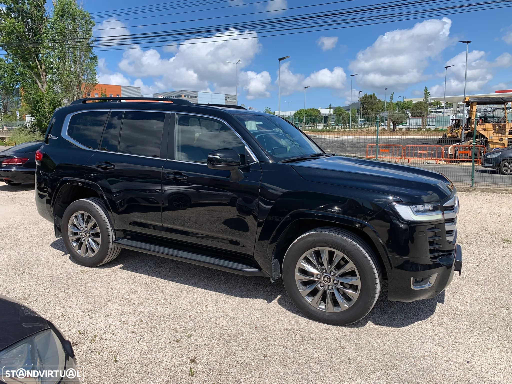 Toyota Land Cruiser - 6