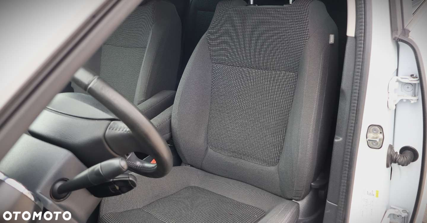 Peugeot 5008 - 14