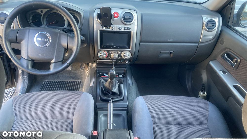 Isuzu D-Max 3.0d DC LS - 15