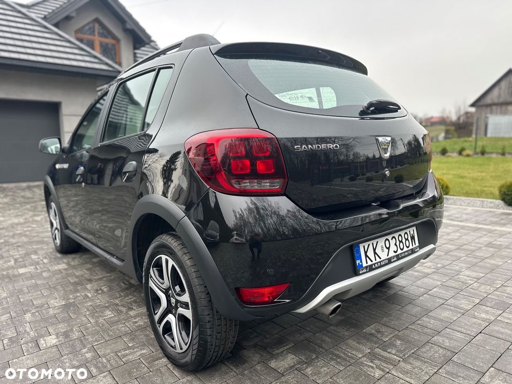 Dacia Sandero 0.9 TCe SL Celebration S&S - 14