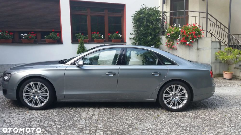 Audi A8 4.2 TDI Quattro - 1