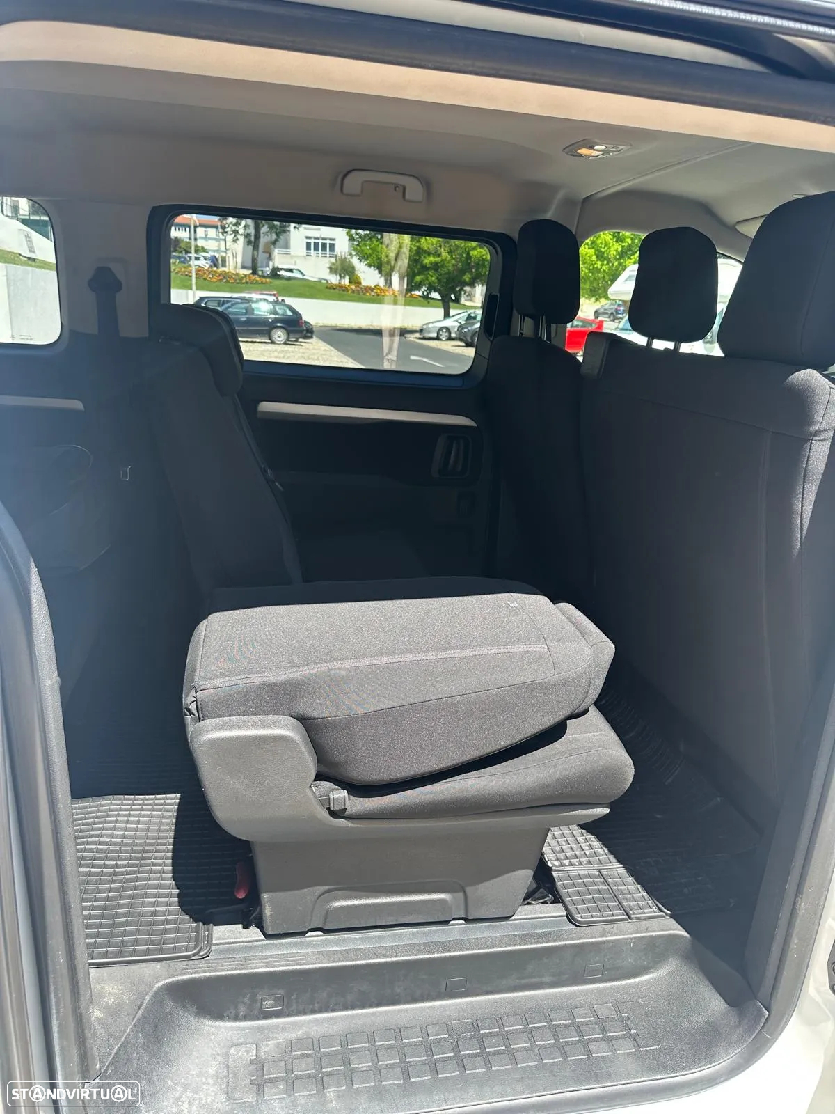 Peugeot Traveller 1.6 BlueHDi L2H1 Active Standard - 26