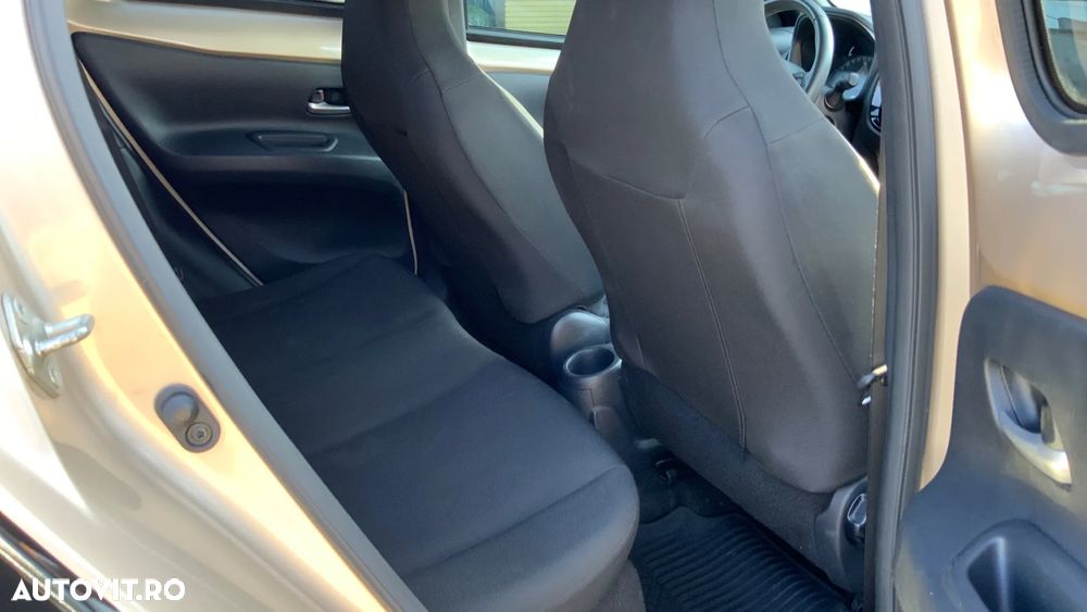 TOYOTA Aygo X 2023 — imagine 12