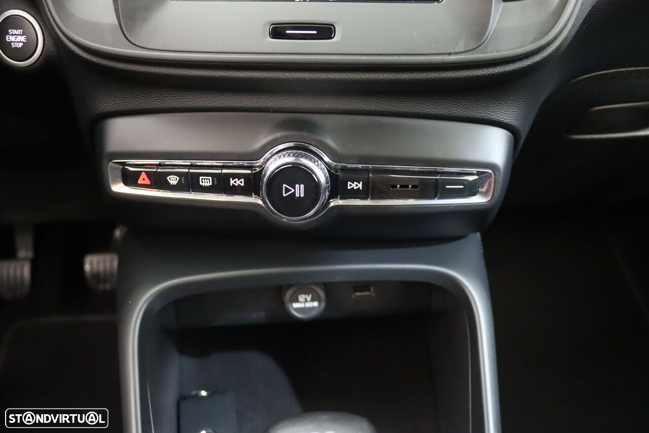 Volvo XC 40 2.0 D3 Momentum - 25