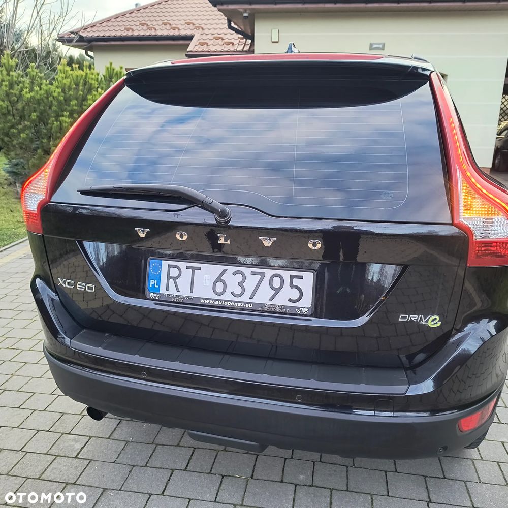 Volvo XC 60 DRIVe R Design - 20