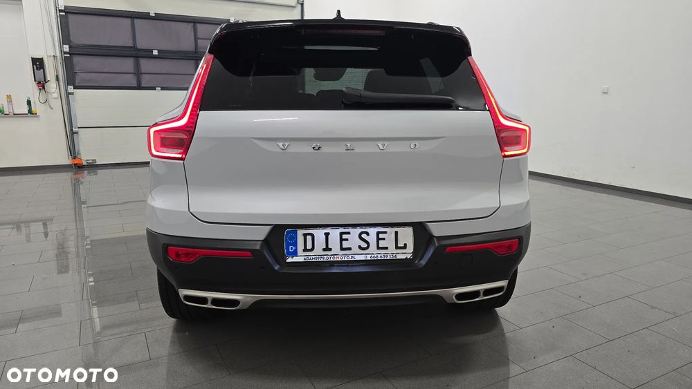 Volvo XC 40 D3 SCR R-Design - 10