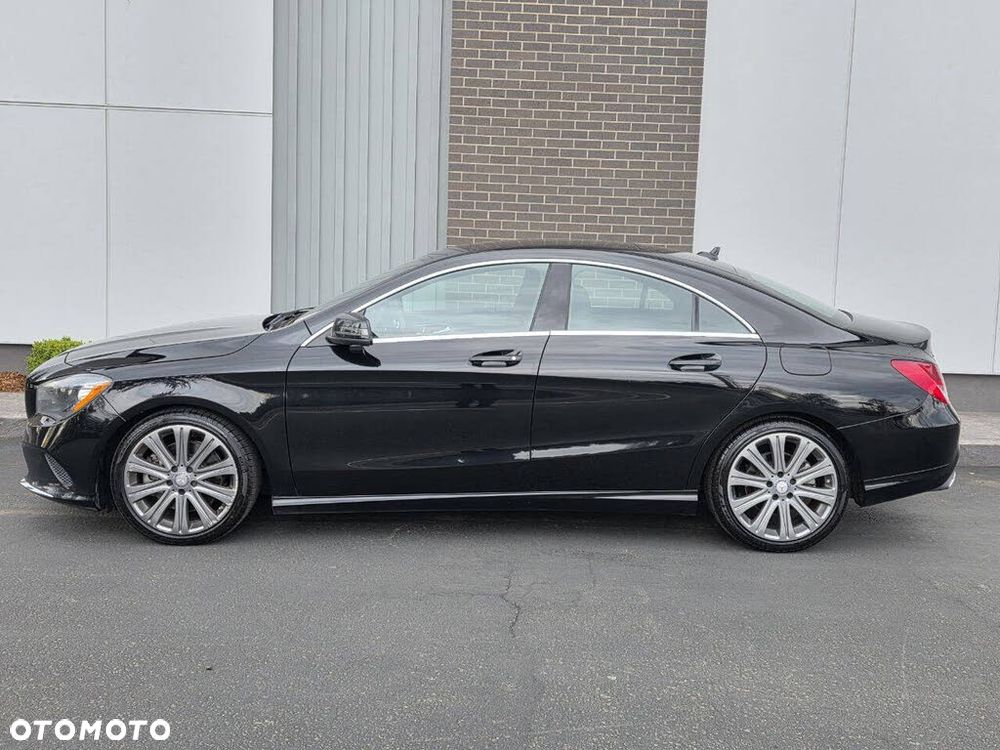 Mercedes-Benz CLA 250 4-Matic - 5