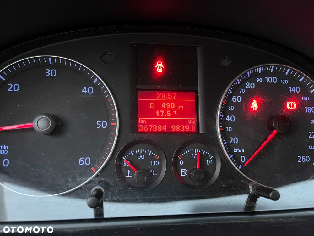 Volkswagen Touran - 7
