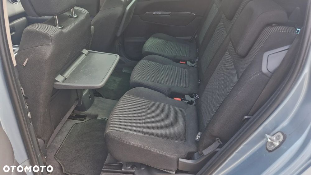 Peugeot 5008 - 11
