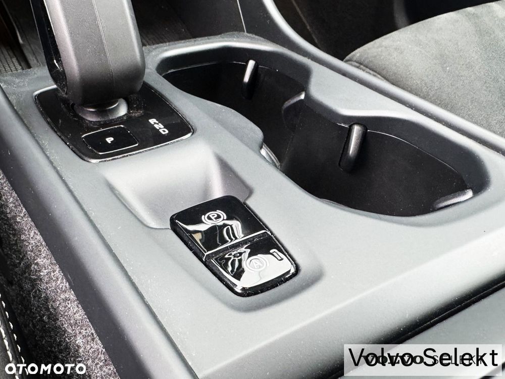 Volvo XC 40 - 23