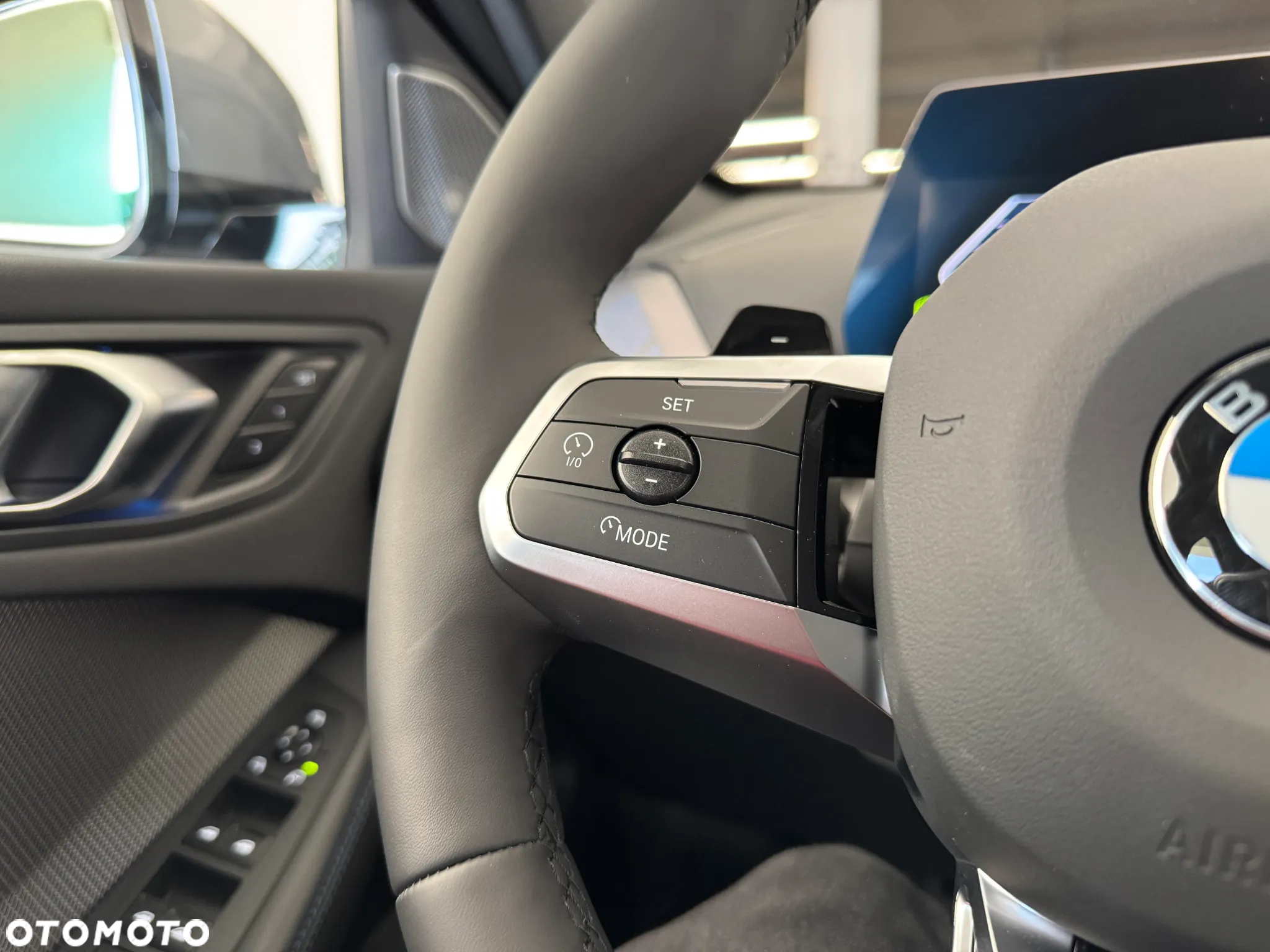 BMW Seria 1 - 25