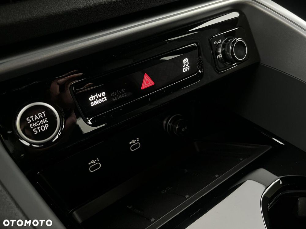 Audi Q5 Sportback - 32