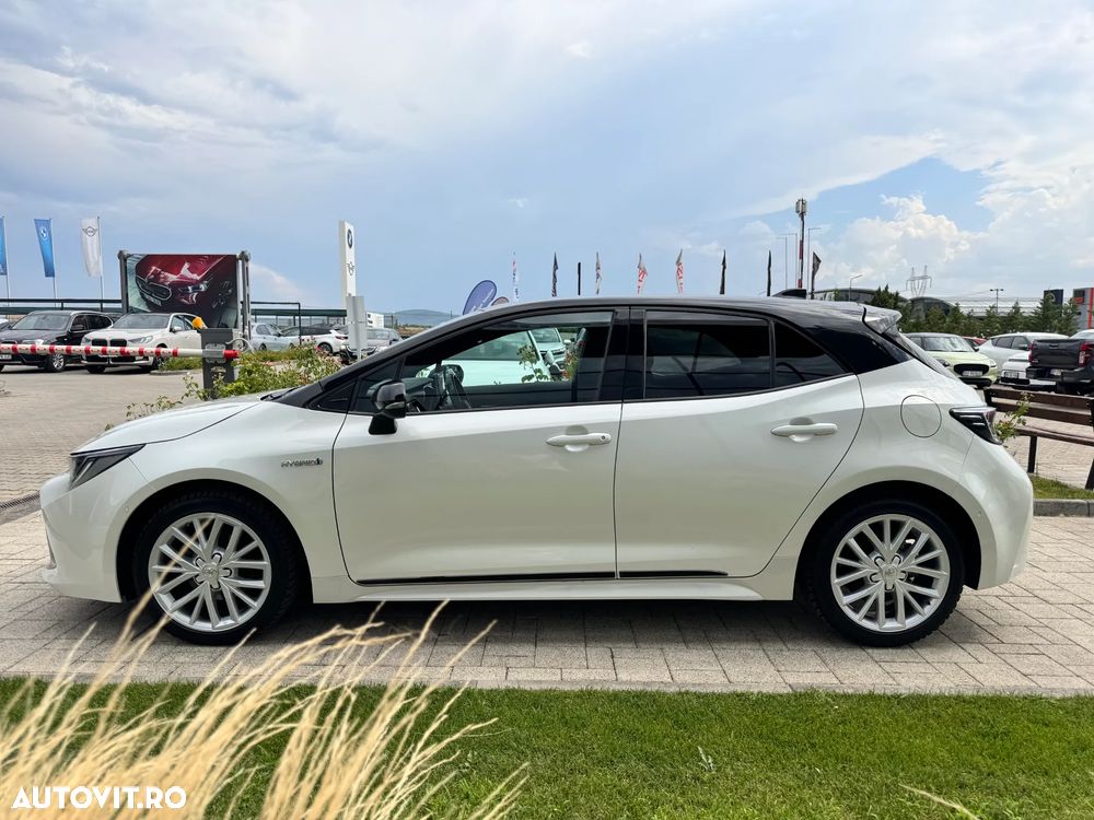 Toyota Corolla 1.8 Hybrid Team Deutschland - 4