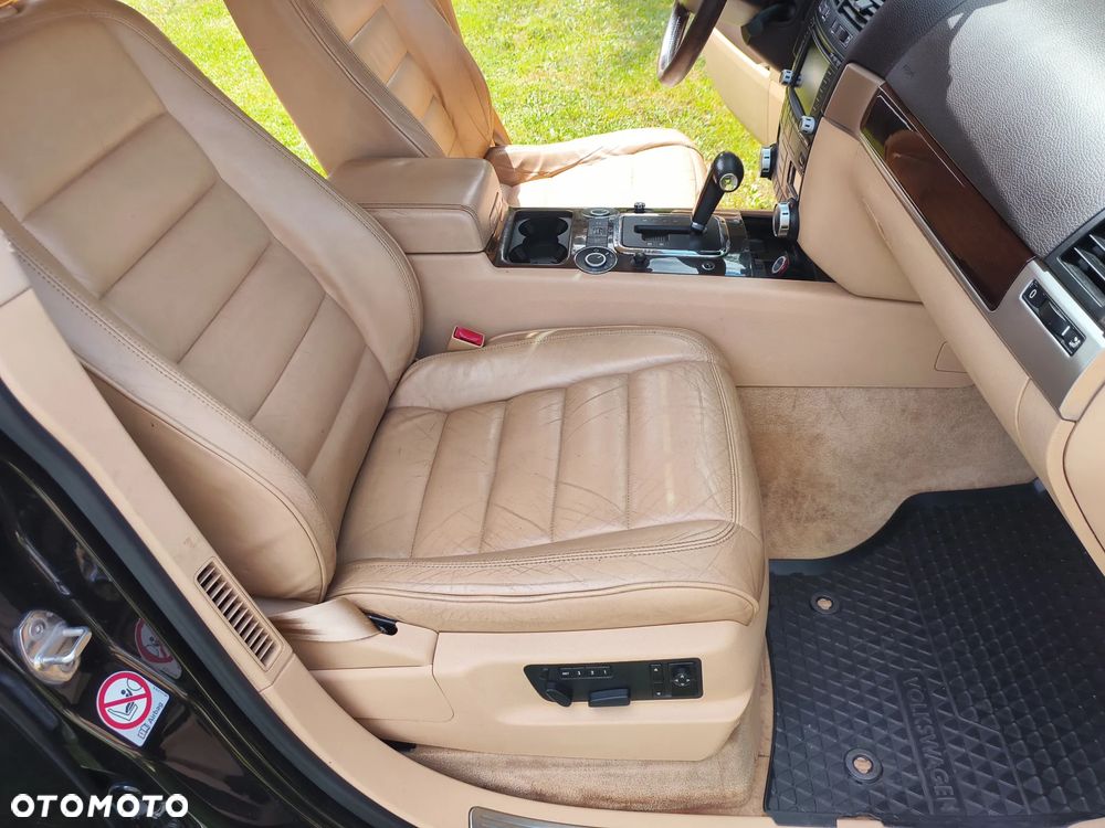 Volkswagen Touareg 4.2 V8 Tiptr - 16