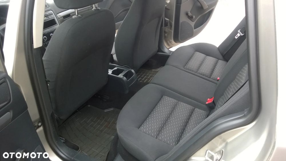 Skoda Octavia 1.6 Elegance - 11