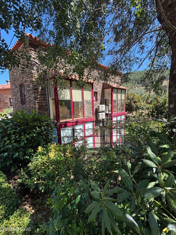 Casa Rústica de Charme na Serra da Estrela | Potencial para Alojamento - Grande imagem: 3/9
