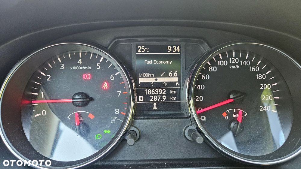 Nissan Qashqai 2.0 Acenta - 10
