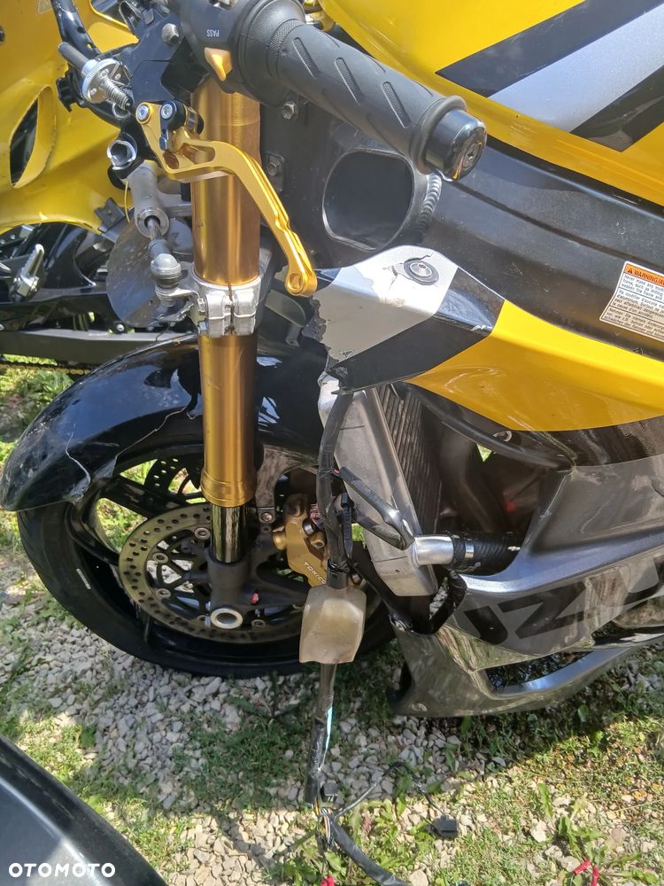 Suzuki GSX-R - 6