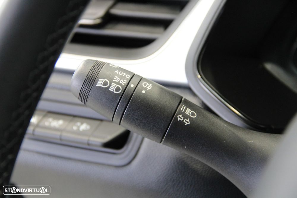 Renault Captur 1.0 TCe Techno Bi-Fuel - 14