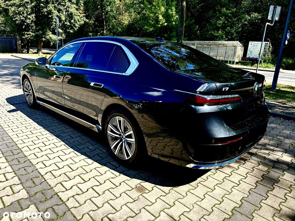 BMW i7 105.7kWh xDrive60 - 4