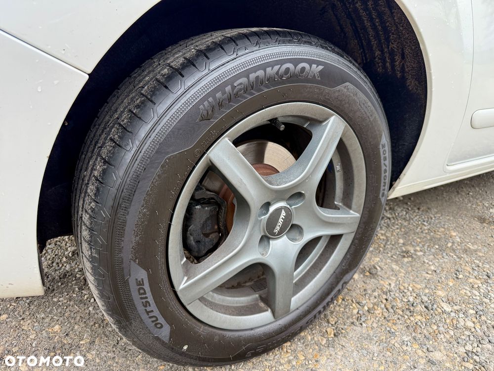 Peugeot 5008 1.6 BlueHDi Style 7os - 10